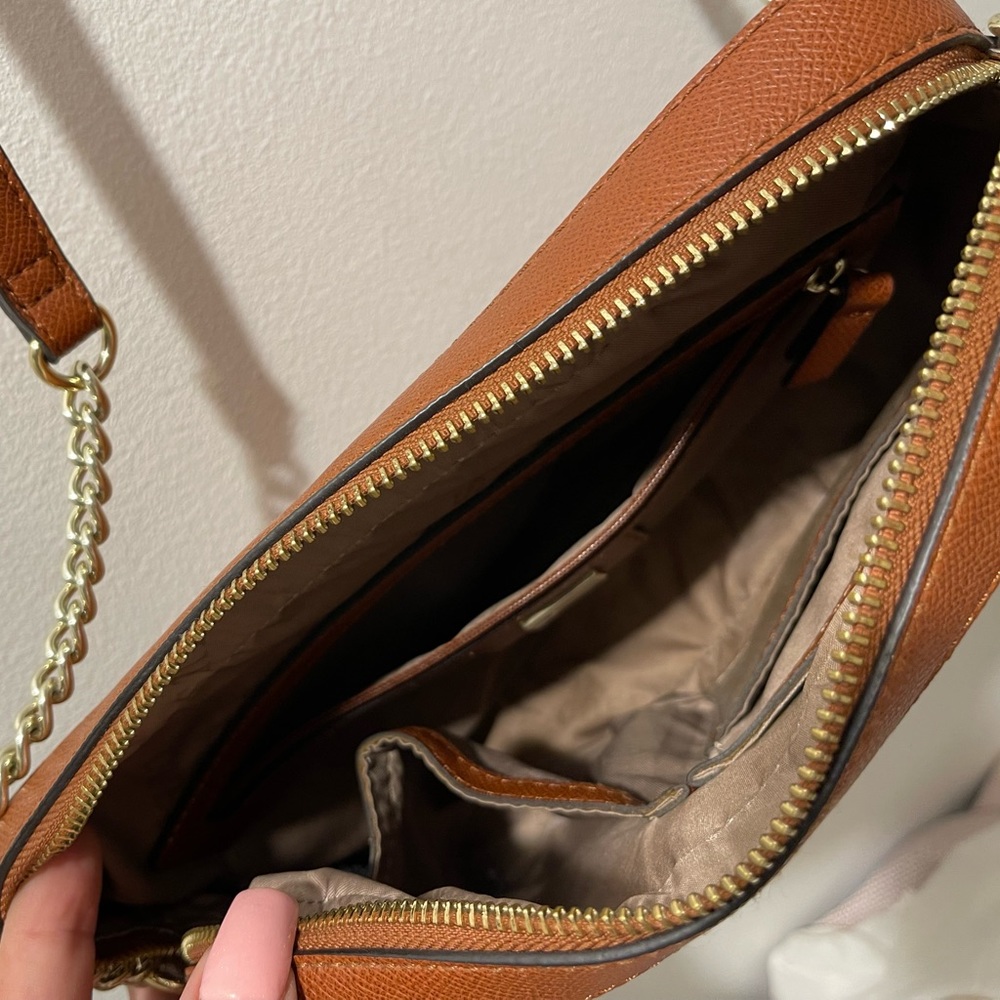 Purse / Crossbody - Picture 3 of 3